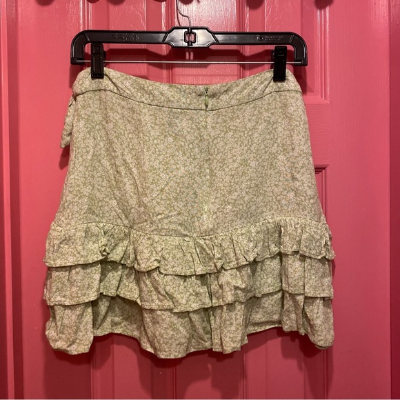 Green and White Floral Ruffle Wrap Skirt - Picture 3 of 4